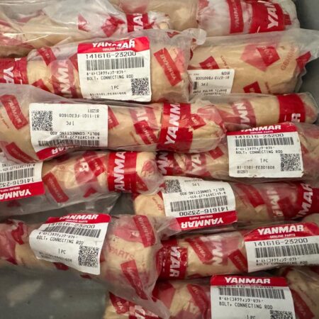 Bolt Connecting Rod P/N- 141616-23200 for YANMAR M200 Engine